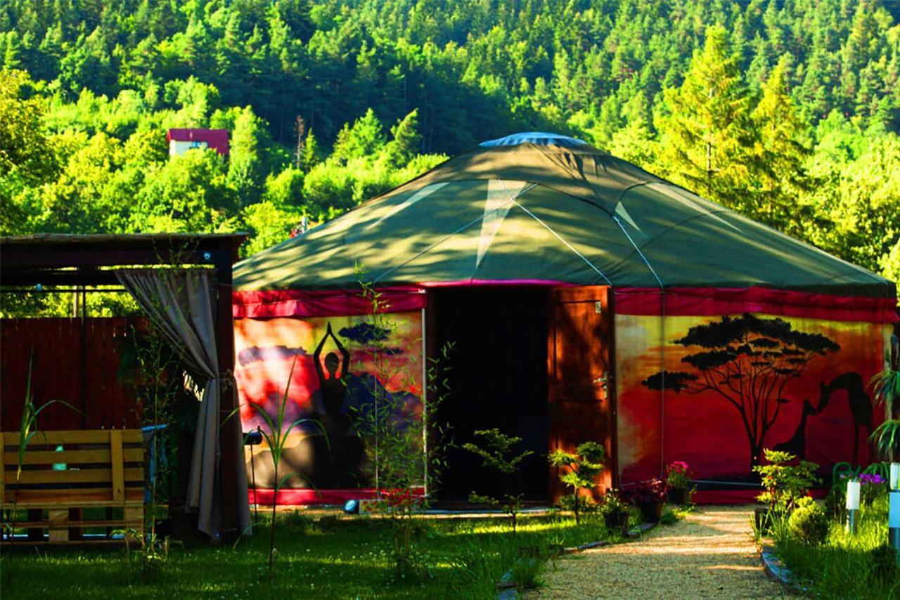 Aloha Glamp - Okragle Domki Przy Rzece - Balia I Sauna - Energylandia Zagornik Exterior foto